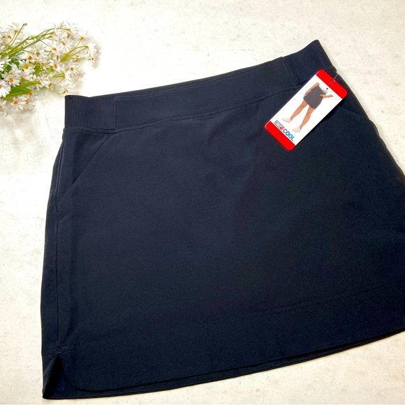 32 Degrees Cool Women's Skort Black Size Medium - Picture 2 of 5